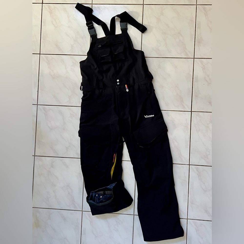 Volcom - Black Snow Bib Pants - S